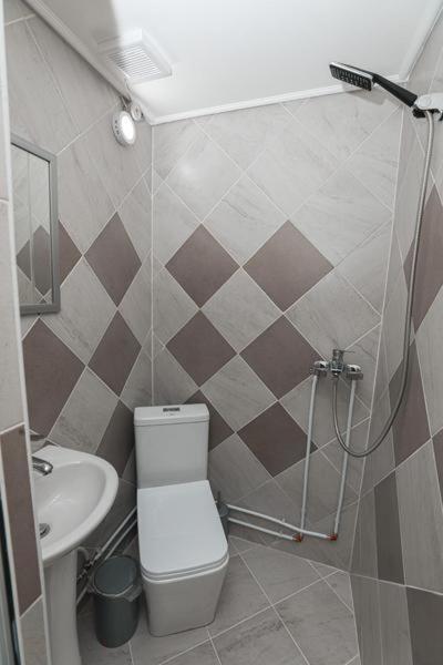 Vlorë Nana旅舍 外观 照片